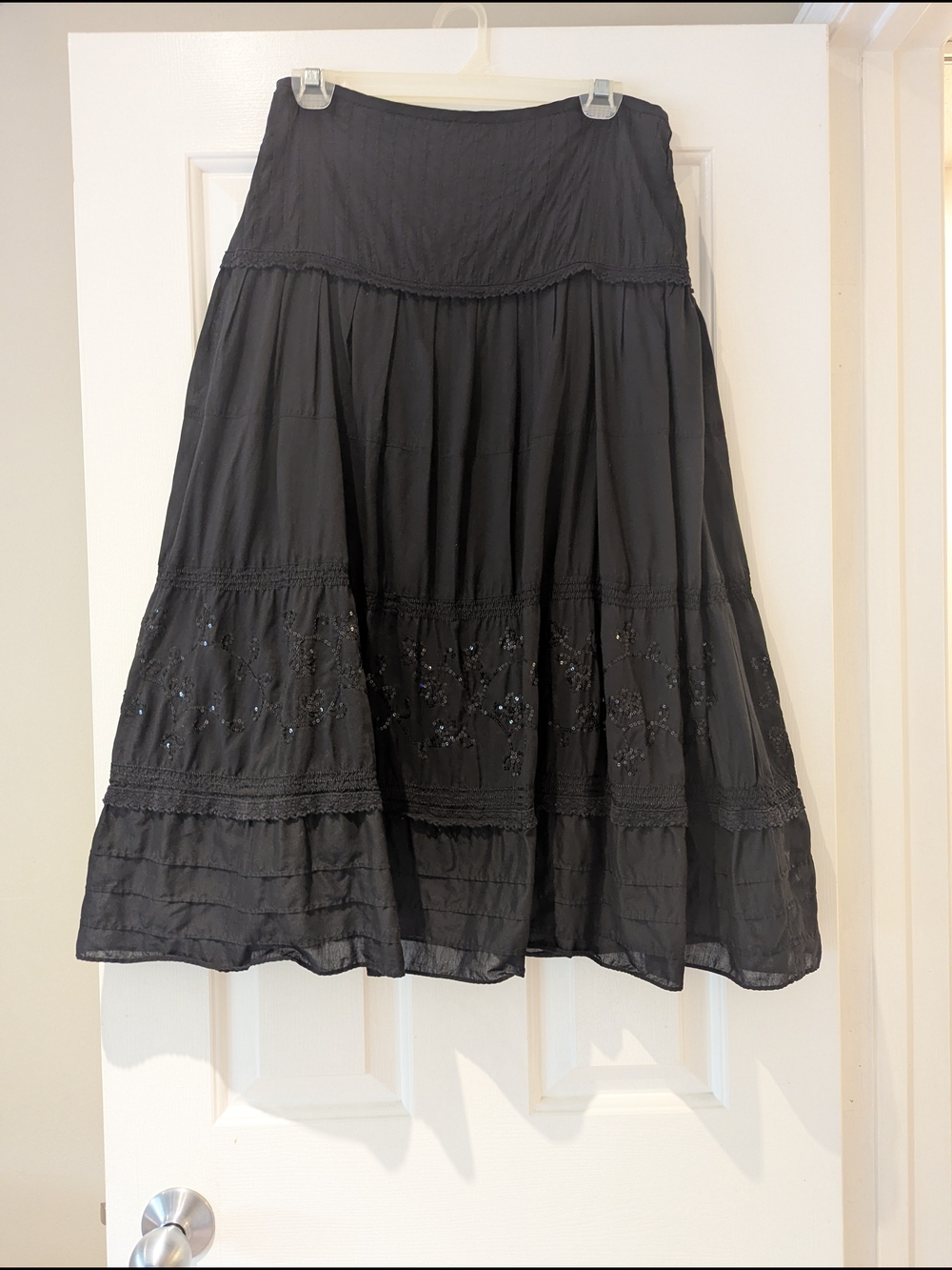 Vintage Nine West Y2K Whimsigoth  Black Tiered Embroidered Sequin Maxi Skirt 6